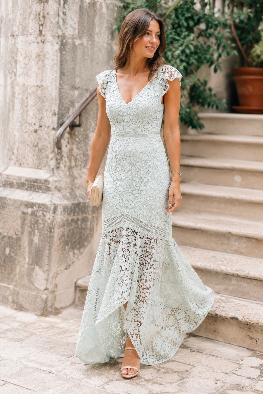 New Monique Lhuillier Light Blue Lace Gown Formal Teal Mint 6 Dress Feminine